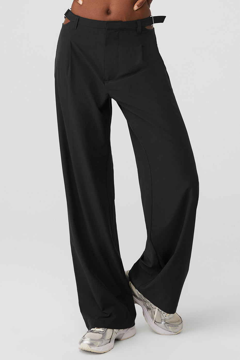 Black Women's Alo Yoga Mid-Rise Showdown Trousers | GON-275139