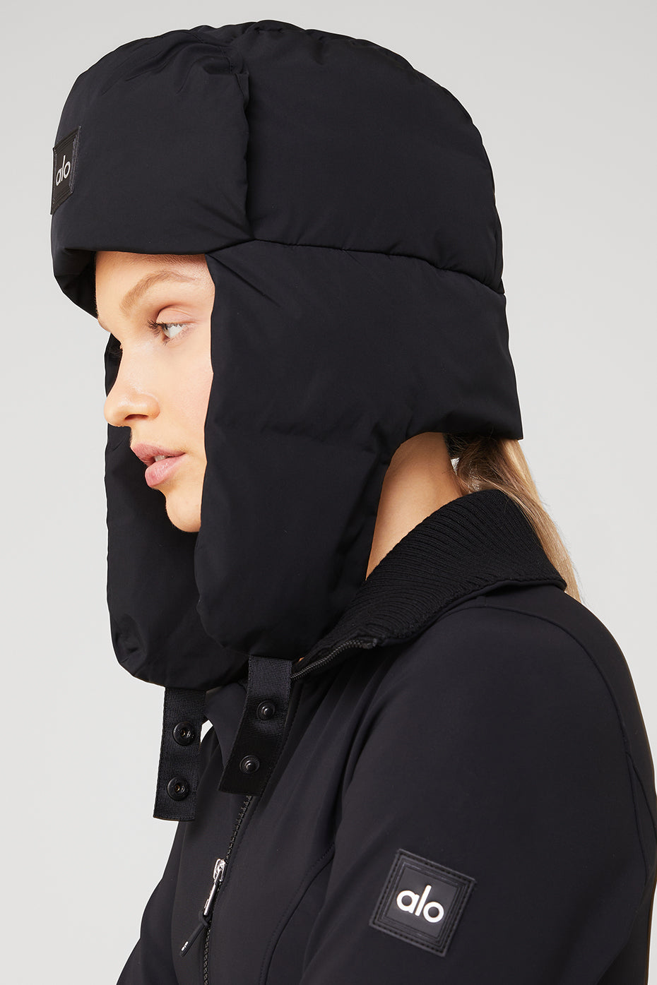 Black Women's Alo Yoga Snow Daze Puffer Polar Hats | TKJ-482713