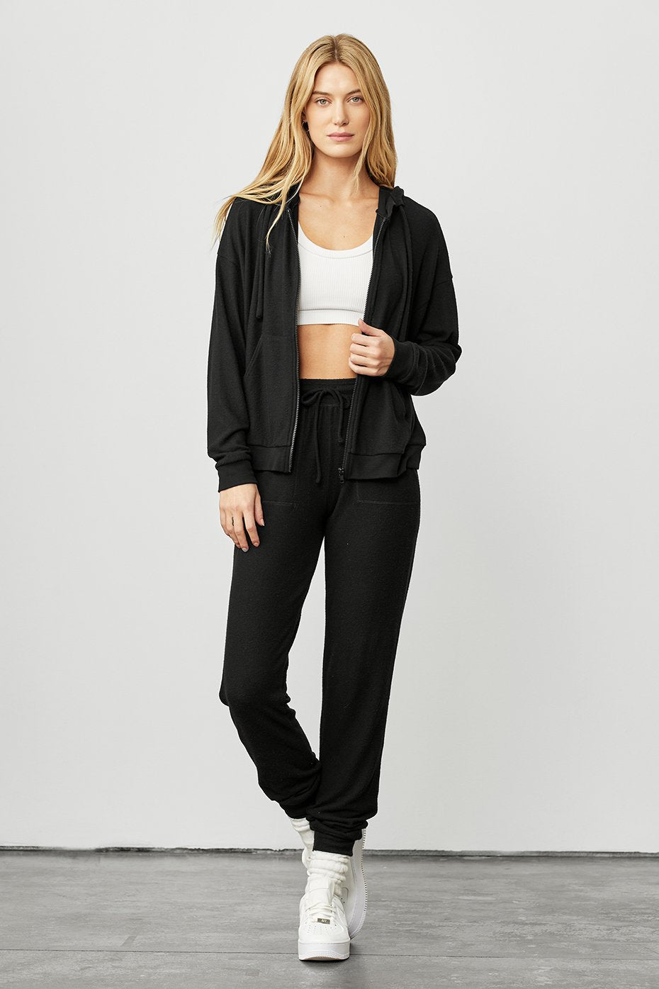 Black Women's Alo Yoga Soho Sweatpants | WLO-379486