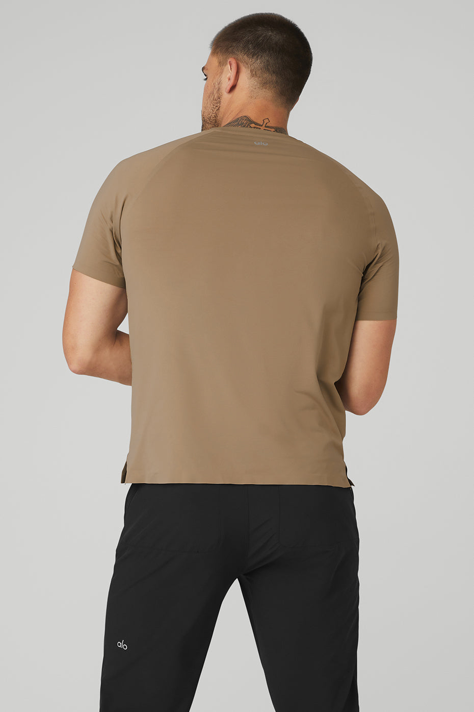 Brown Men's Alo Yoga Idol Performance Tee Short Sleeve | BQR-673402