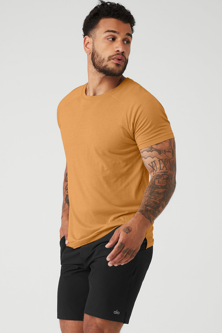 Brown Men's Alo Yoga The Triumph Crew Neck Tee Short Sleeve | PJG-109826