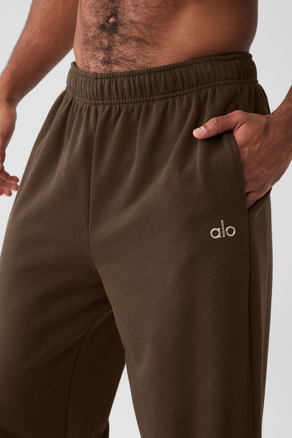 Chocolate Men's Alo Yoga Accolade Straight Leg Sweatpants | FIQ-578216