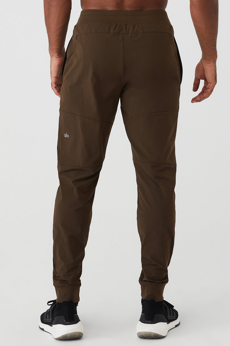 Chocolate Men's Alo Yoga Co-Op Pants | YSZ-248093