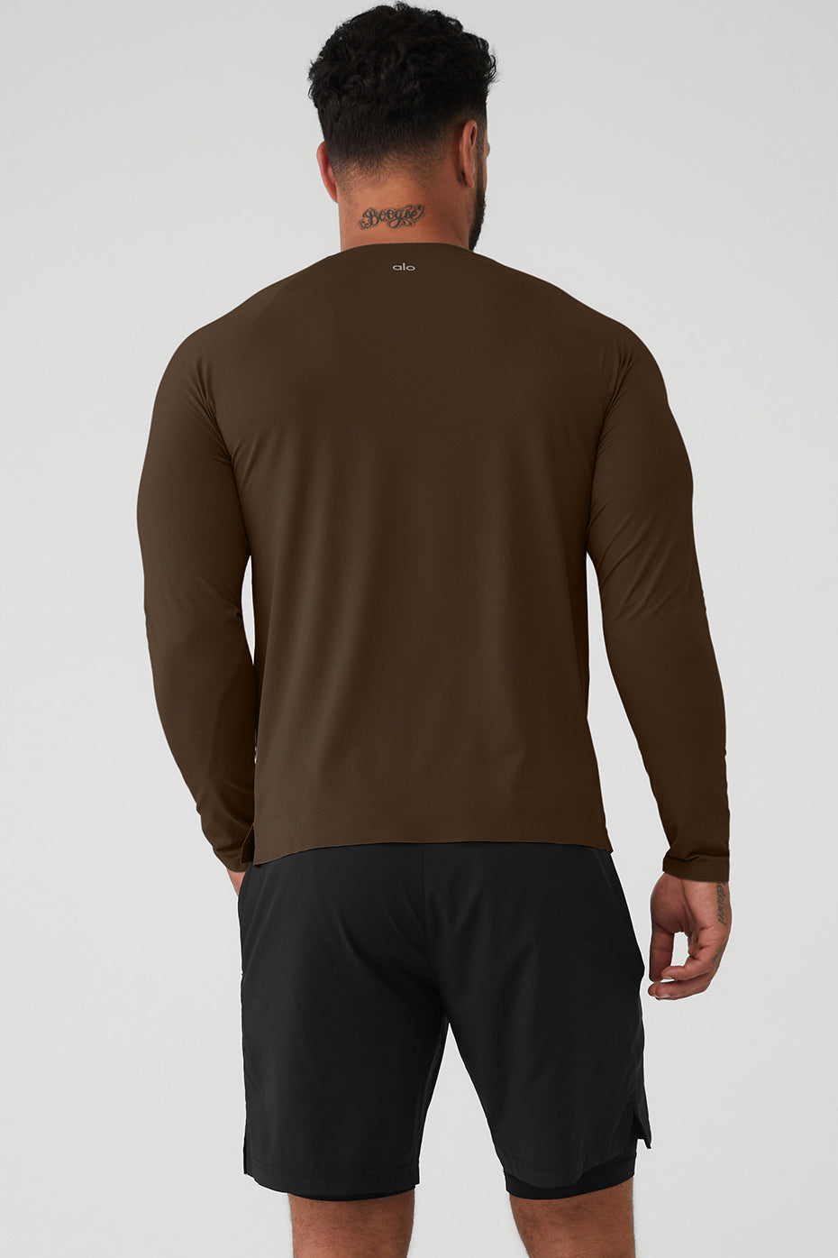 Chocolate Men's Alo Yoga Idol Performance Tee Long Sleeve | WCL-604857