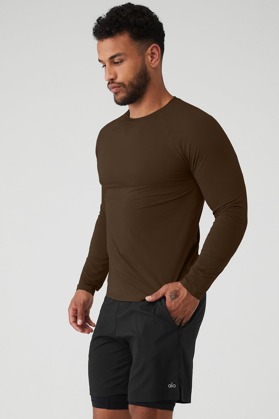 Chocolate Men's Alo Yoga Idol Performance Tee Long Sleeve | WCL-604857