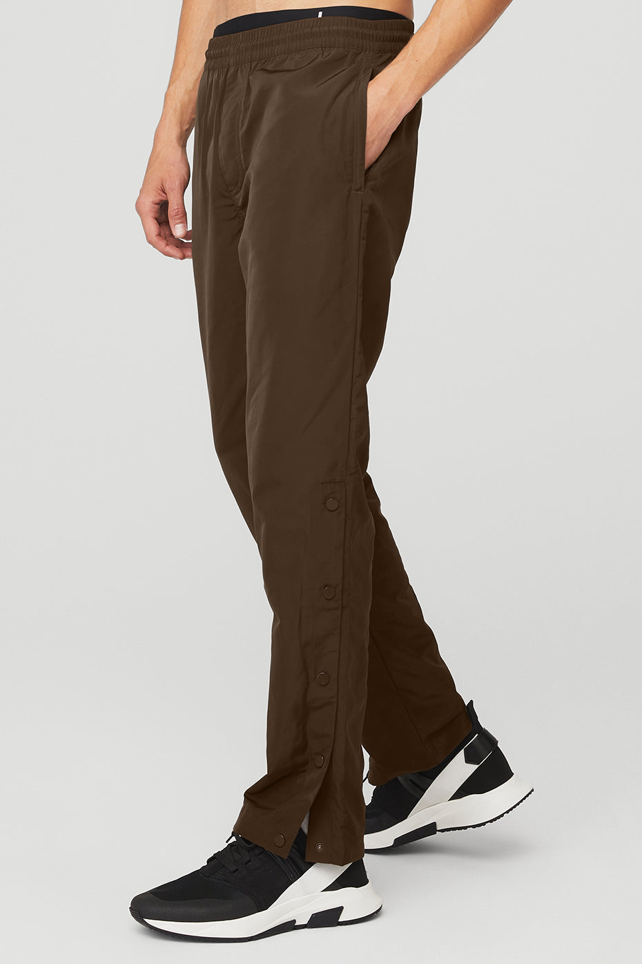 Chocolate Men's Alo Yoga Legend Snap Pants | LKR-532708