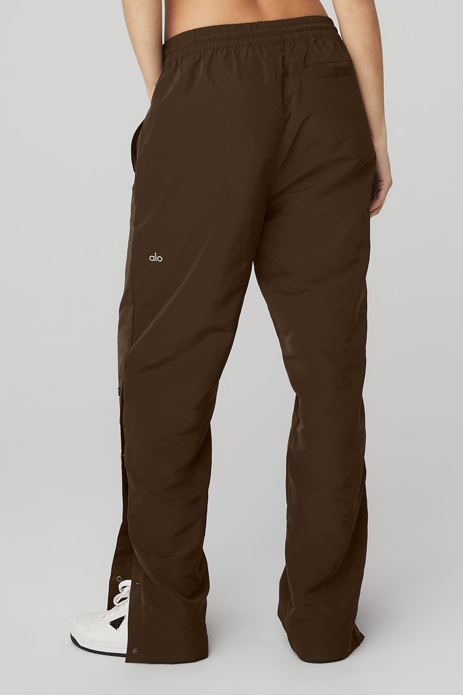 Chocolate Women's Alo Yoga Legend Snap Pants | DOZ-872604