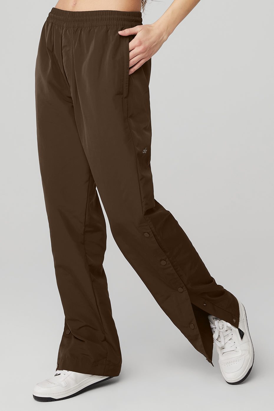 Chocolate Women's Alo Yoga Legend Snap Pants | DOZ-872604