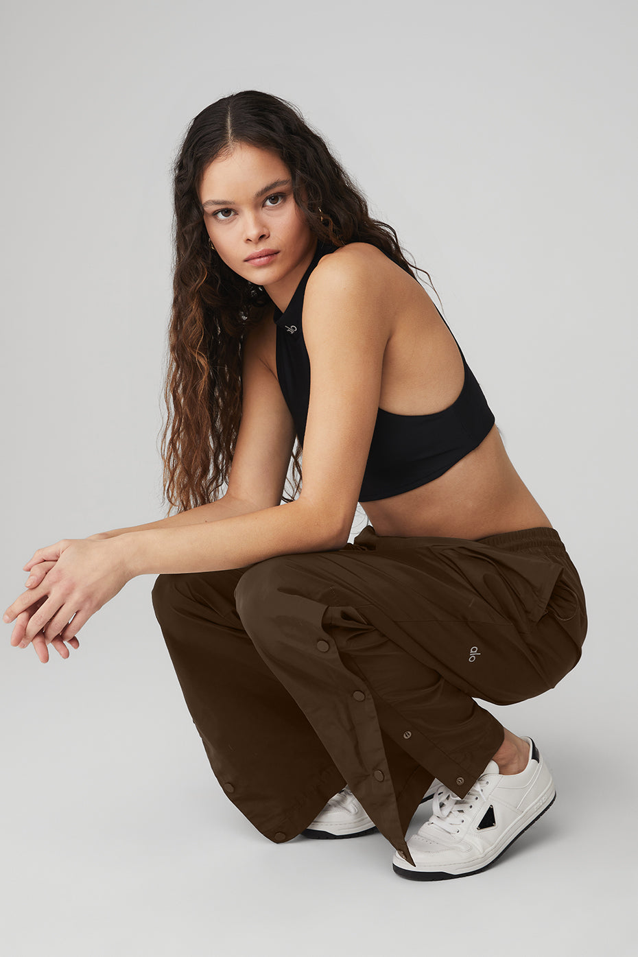 Chocolate Women's Alo Yoga Legend Snap Pants | DOZ-872604