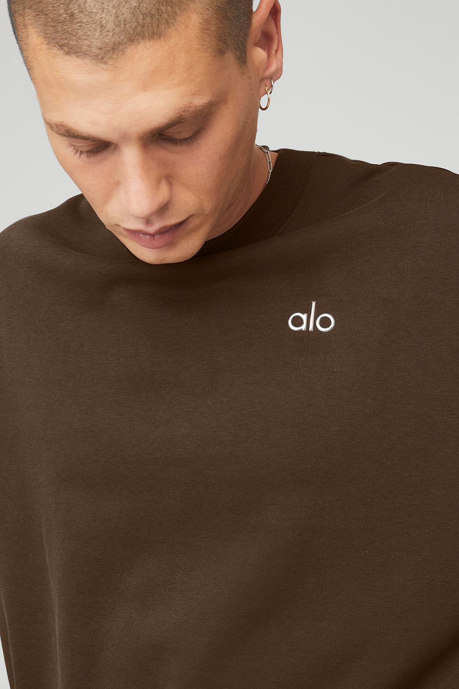 Coffee Men's Alo Yoga Accolade Crew Neck Pullover Sweatshirts | YUC-429365