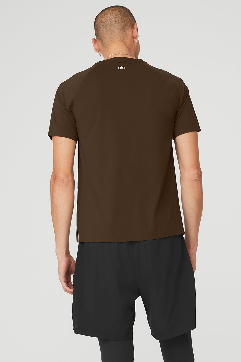 Coffee Men's Alo Yoga Idol Performance Tee Short Sleeve | NVQ-071435