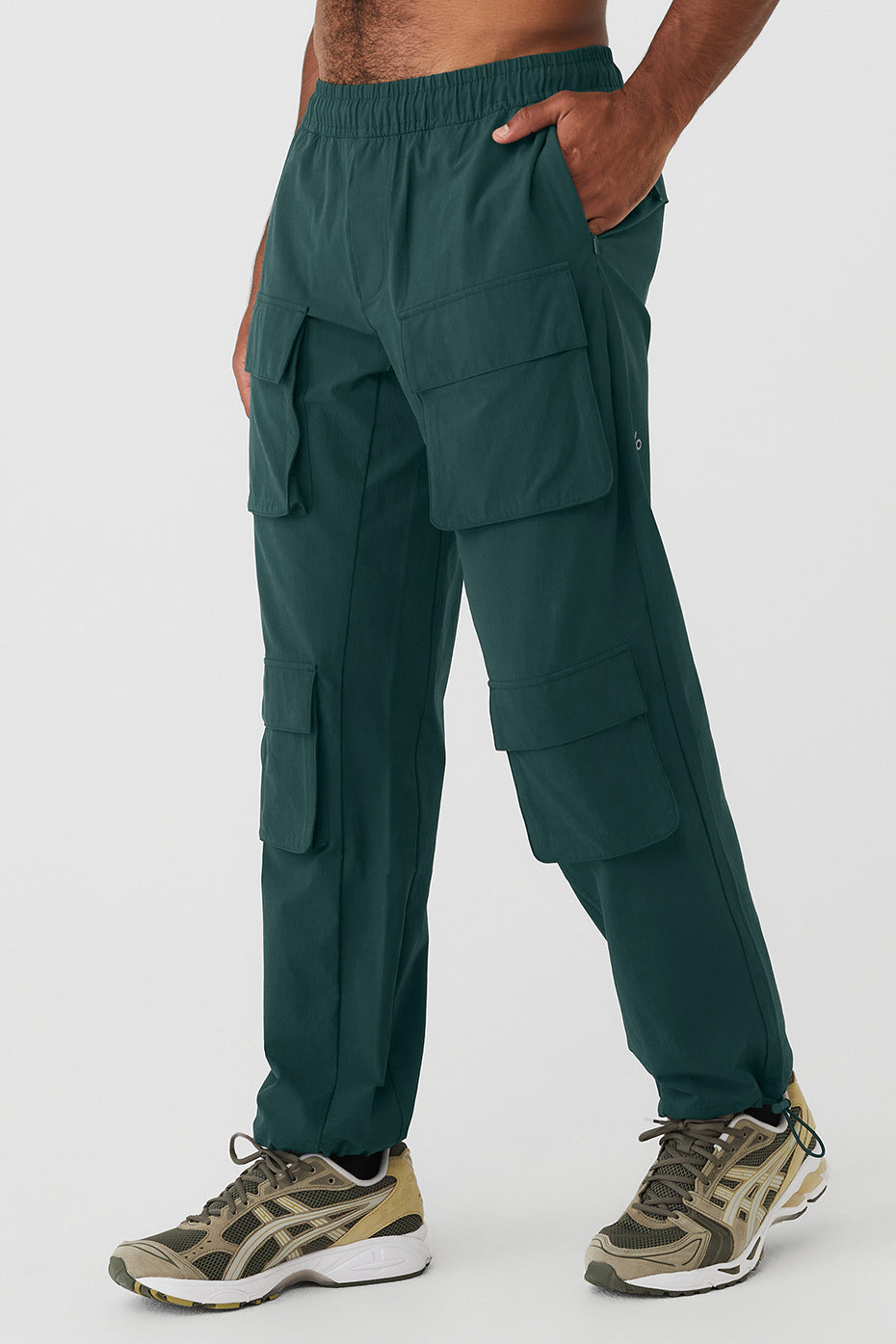 Green Men's Alo Yoga Cargo Venture Pants | UGC-281630