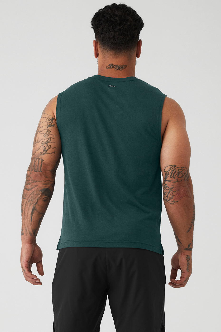 Green Men's Alo Yoga The Triumph Muscle Tanks | ZKJ-701459