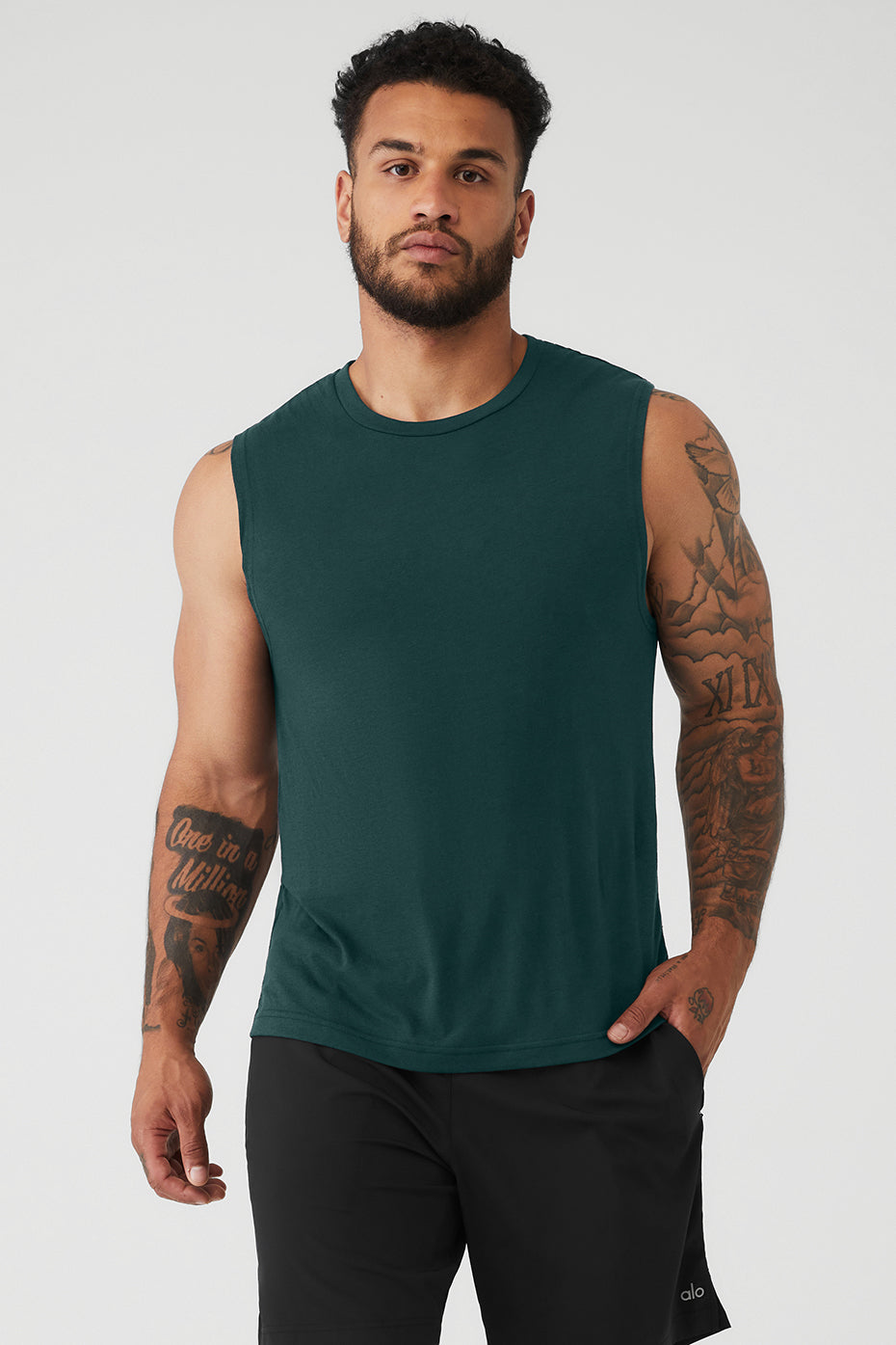 Green Men\'s Alo Yoga The Triumph Muscle Tanks | ZKJ-701459