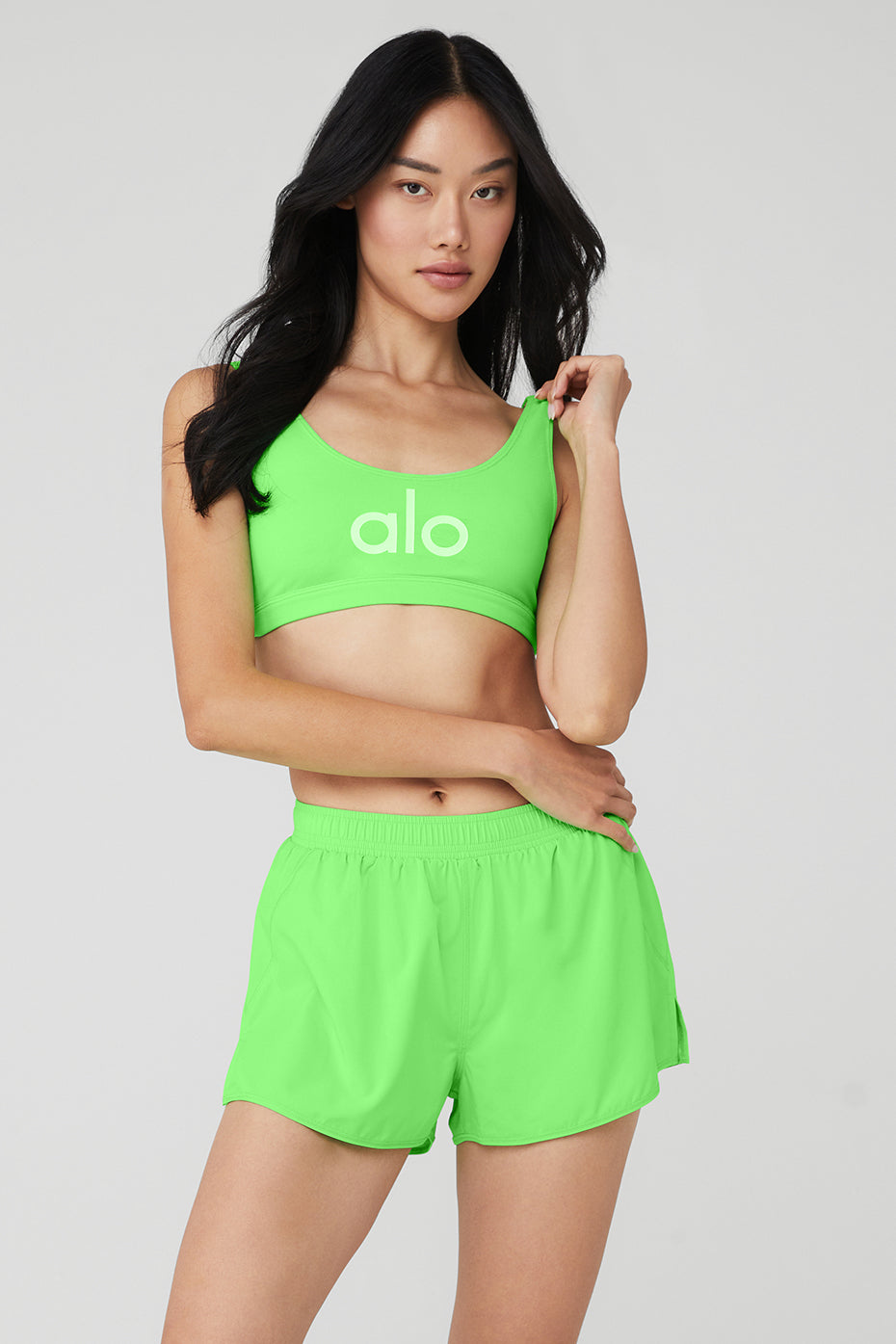 Green Women\'s Alo Yoga Ambient Logo Bras | BDS-087492