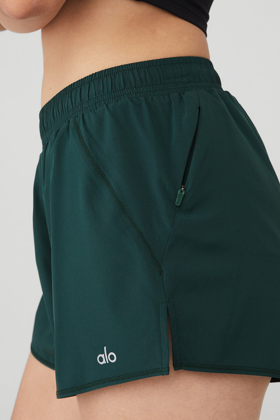 Green Women's Alo Yoga Stride Shorts | DXM-783014