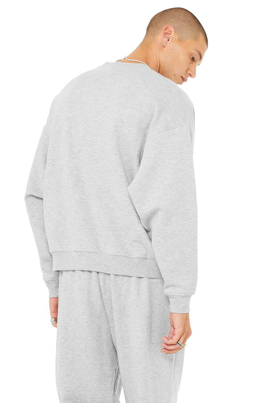 Grey Men's Alo Yoga Accolade Crew Neck Pullover Sweatshirts | DNQ-483179