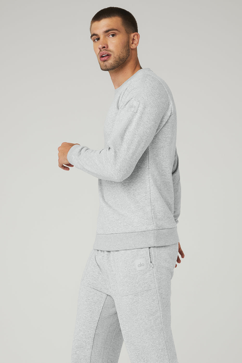 Grey Men's Alo Yoga Qualifier Crewneck Sweatshirts | EFY-304162