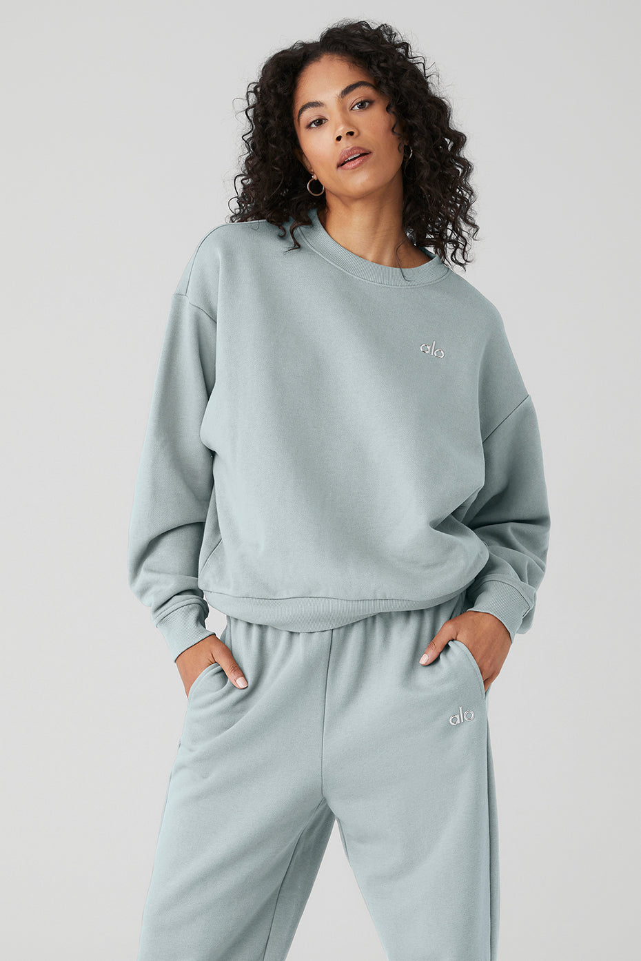 Grey Women's Alo Yoga Accolade Crew Neck Pullover Sweatshirts | MLH-952346