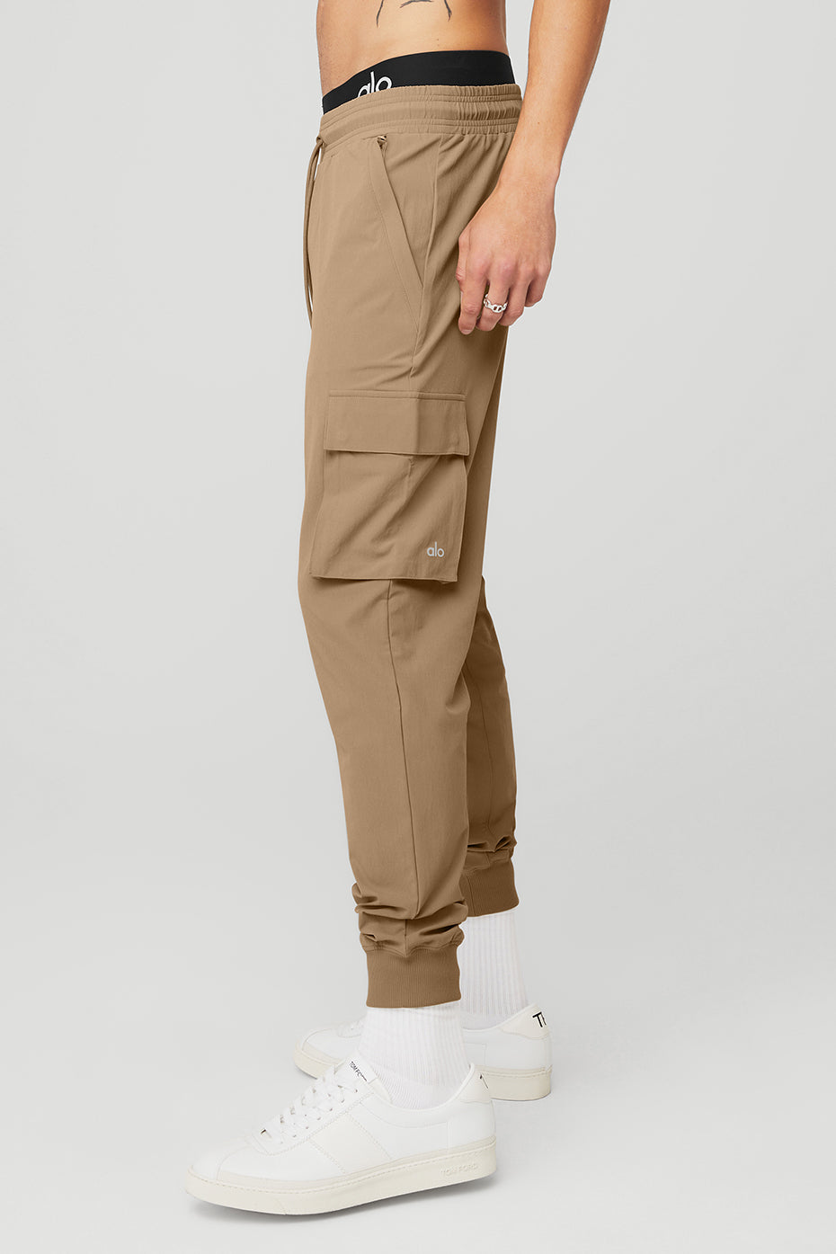 Khaki Men's Alo Yoga Cargo Division Field Pants | IFY-490328