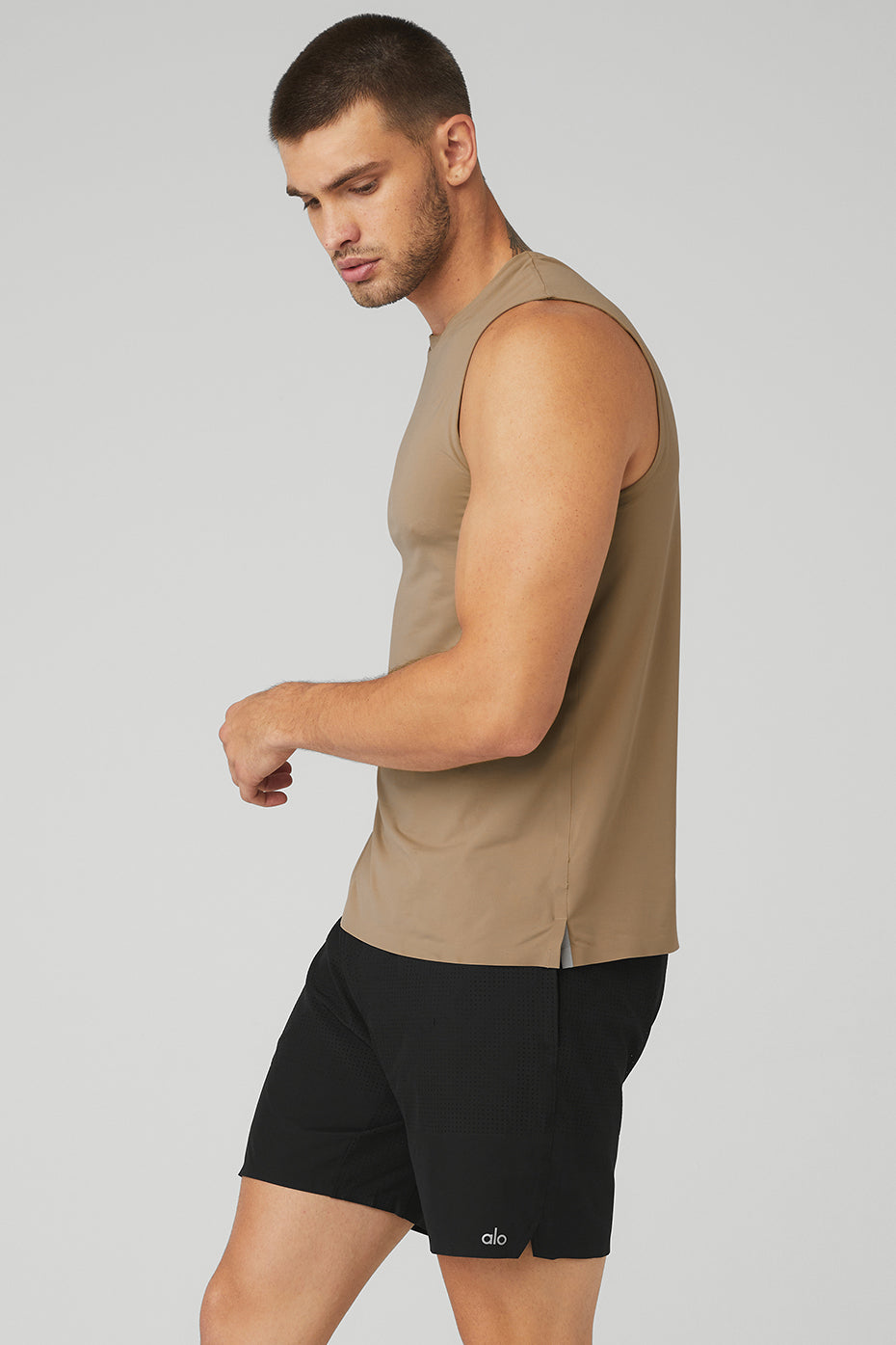 Khaki Men's Alo Yoga Idol Performance Tanks | QTZ-452968