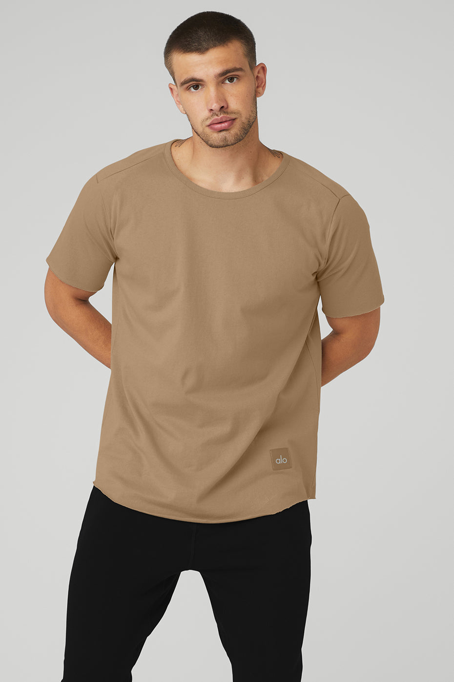 Khaki Men\'s Alo Yoga Society Crewneck Tee Short Sleeve | SGV-279384