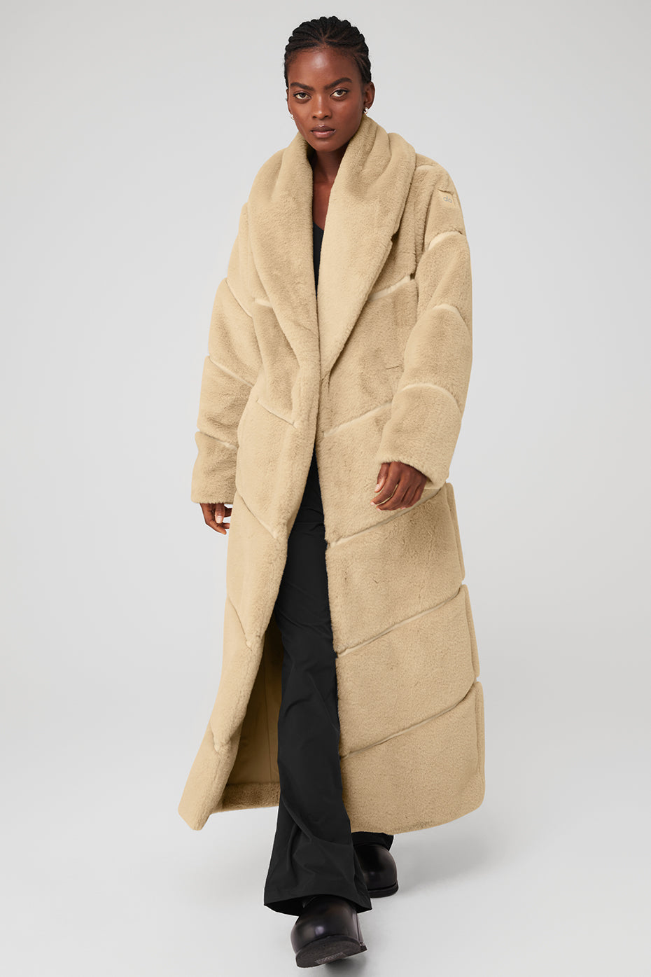 Khaki Women's Alo Yoga Faux Fur Cascade Coats | MET-492870