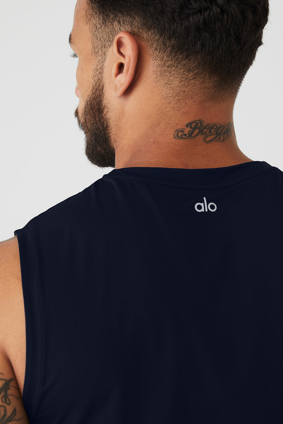 Navy Men's Alo Yoga Idol Performance Tanks | HEX-406298