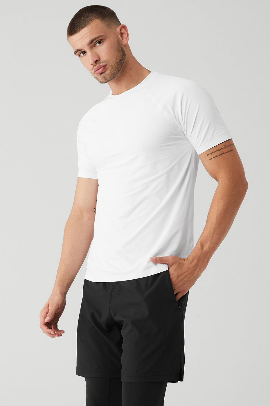 White Men's Alo Yoga Idol Performance Tee Short Sleeve | IAR-493278