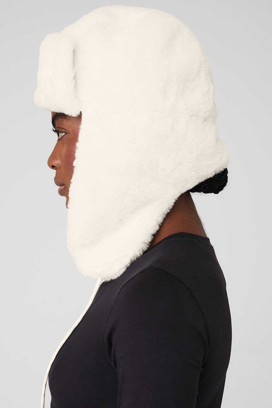 White Unisex Alo Yoga Faux Fur Polar Hats | JFK-745126