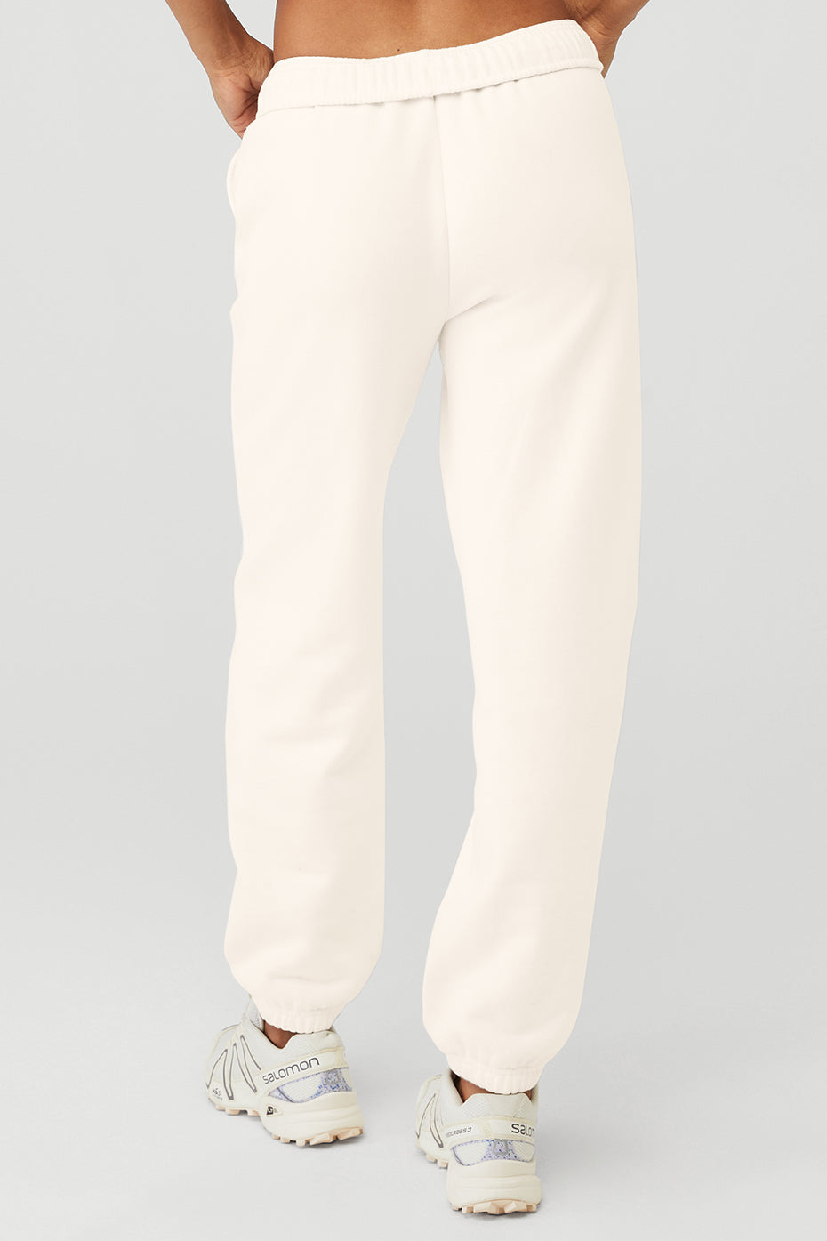 White Women's Alo Yoga Accolade Sweatpants | TBU-235076