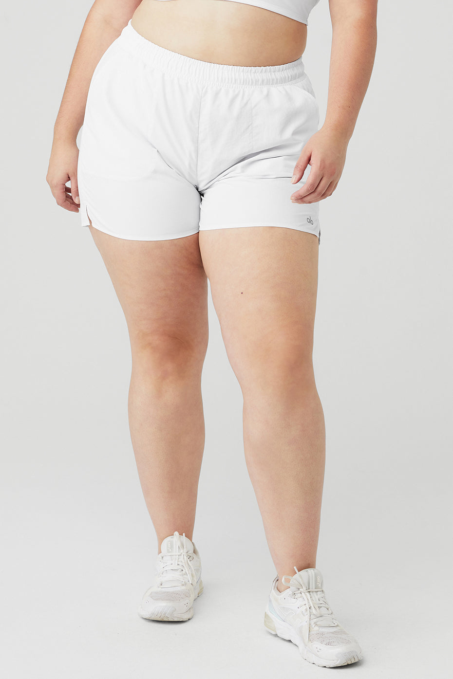 White Women's Alo Yoga Alumni Shorts | TRC-975416