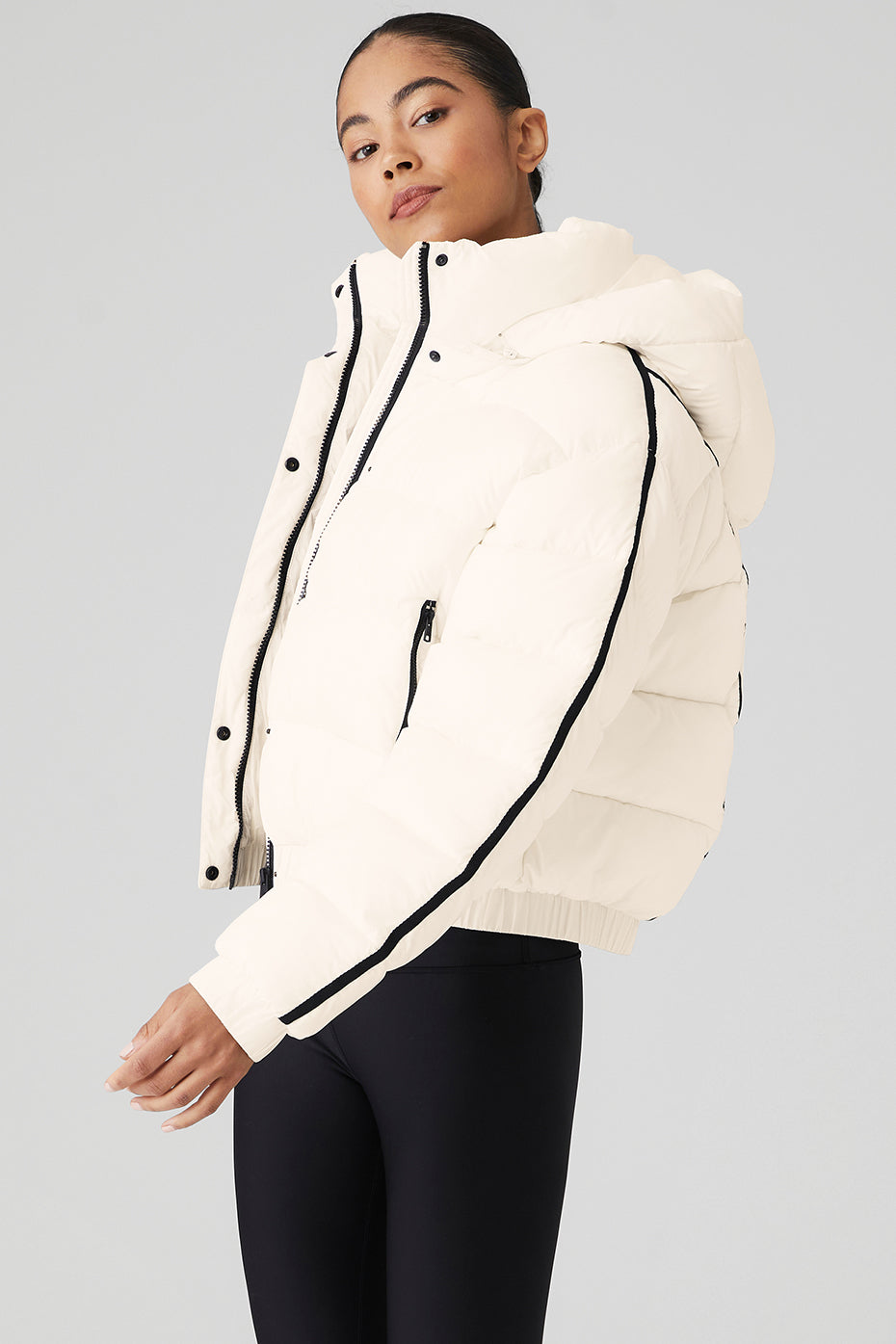 White Women's Alo Yoga Aspen Love Puffer Jackets | MAK-461723