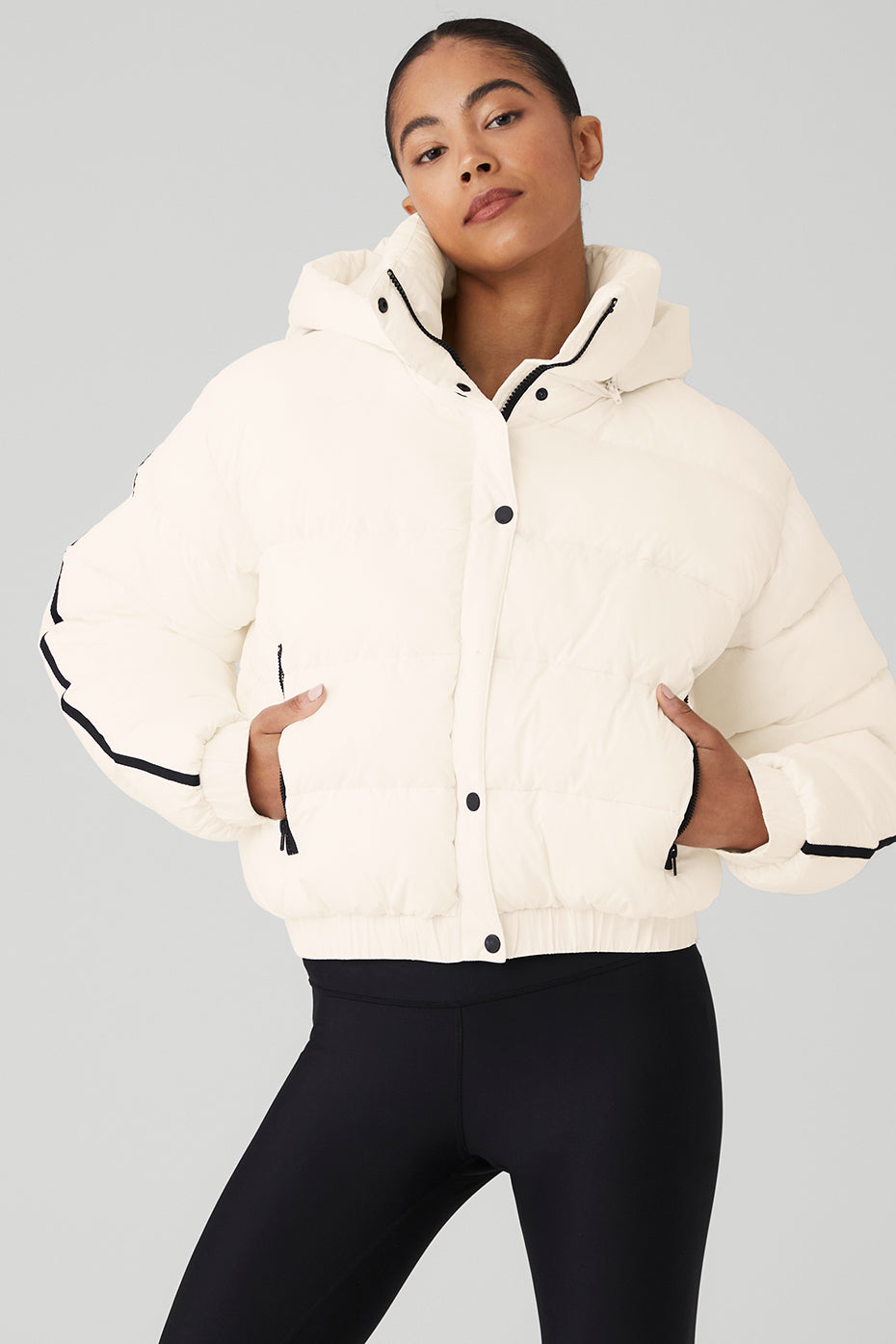 White Women\'s Alo Yoga Aspen Love Puffer Jackets | MAK-461723