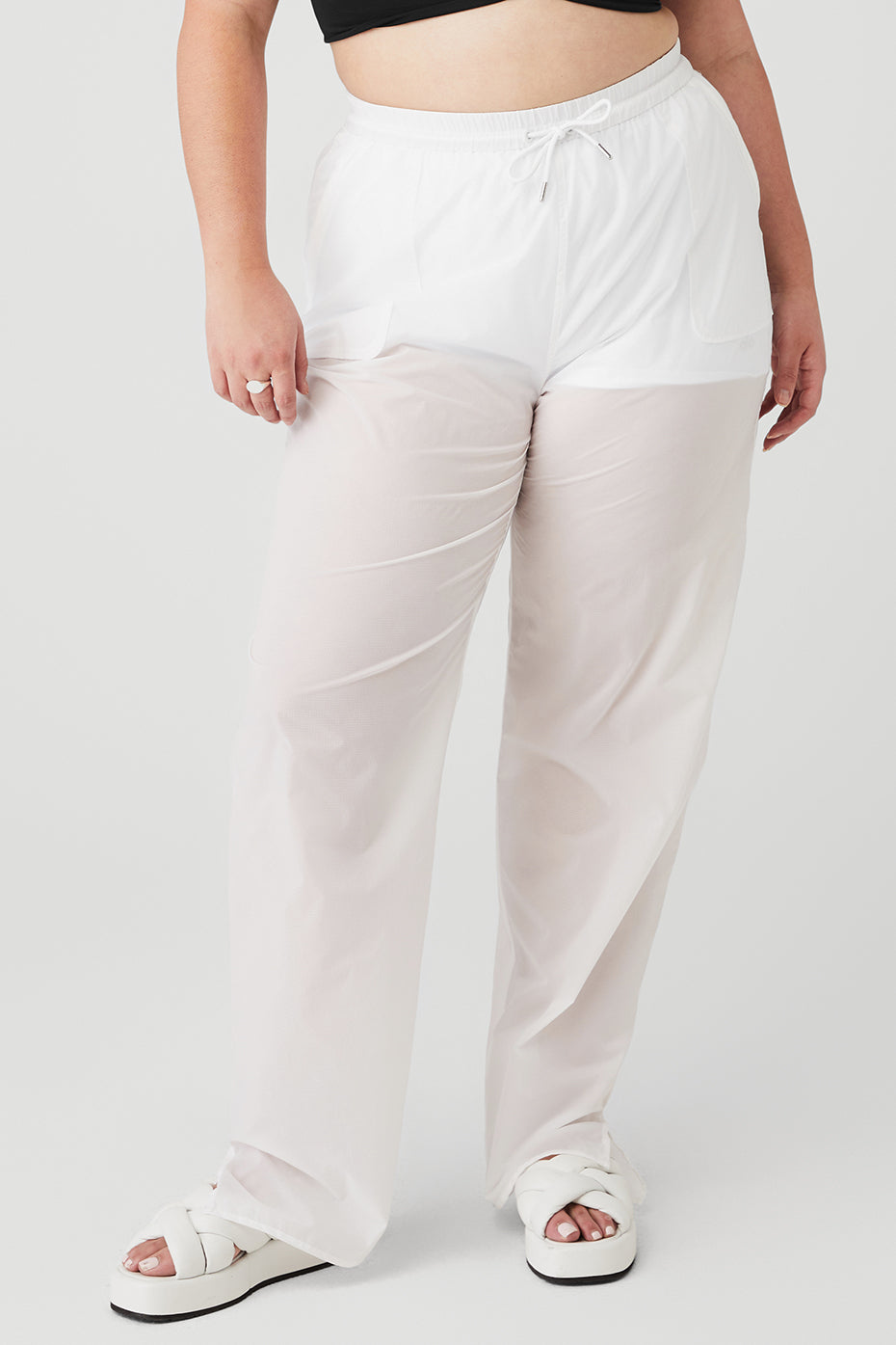 White Women's Alo Yoga Cloud Nine Pants | PSN-257438