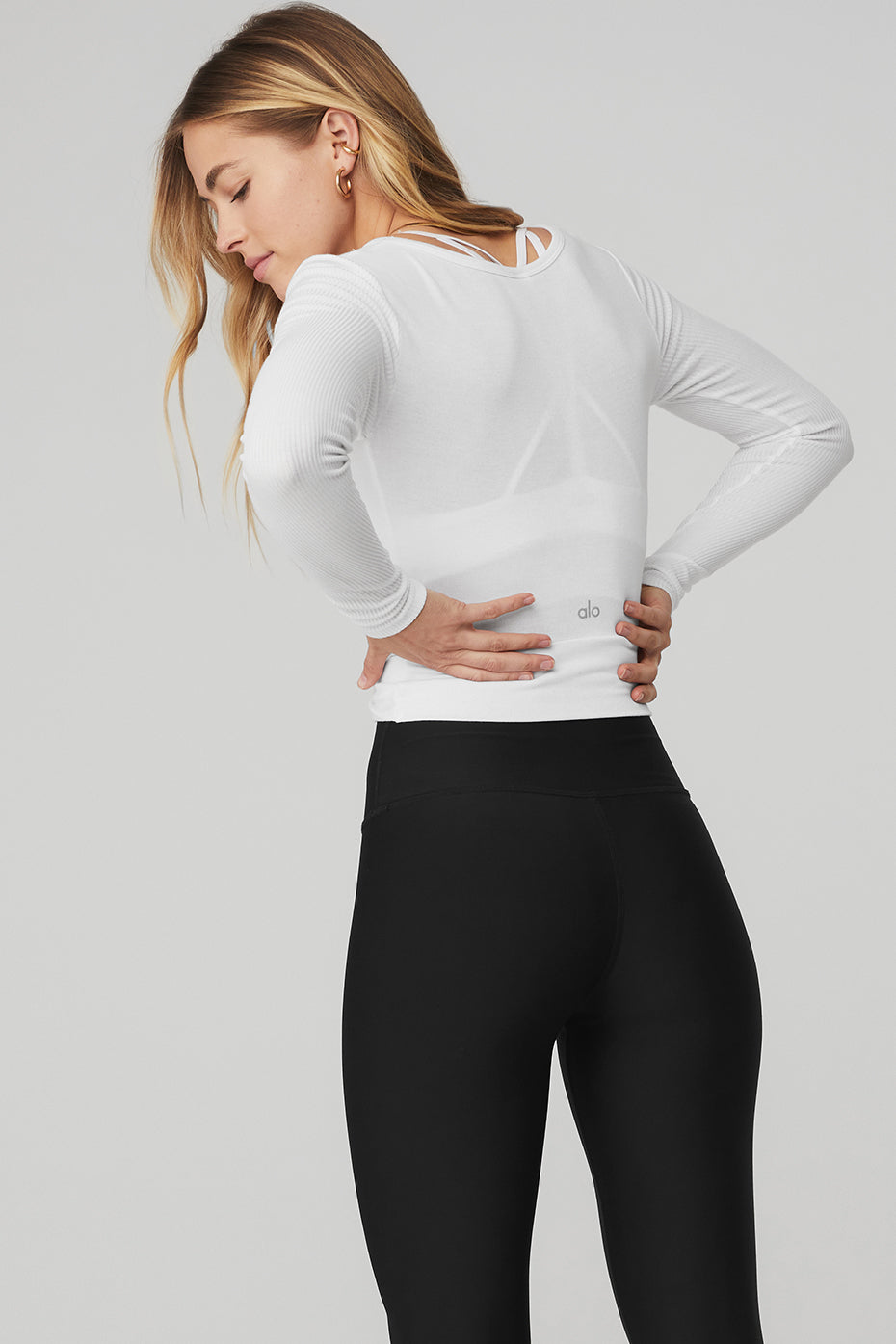 White Women's Alo Yoga Cover Long Sleeve | MVI-709826