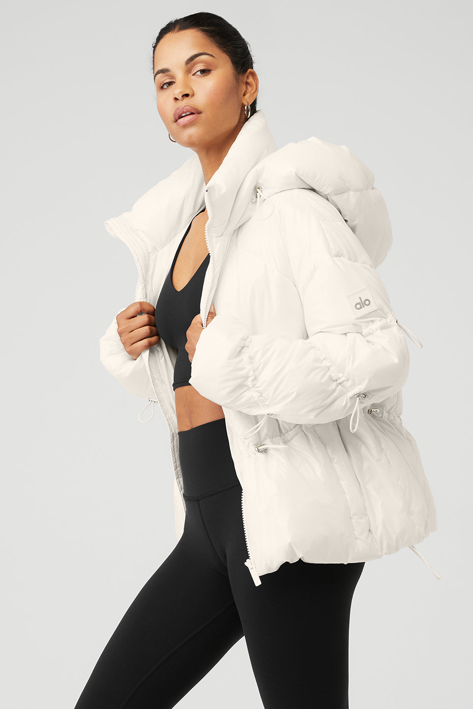 White Women's Alo Yoga Stunner Puffer Jackets | MHC-472368