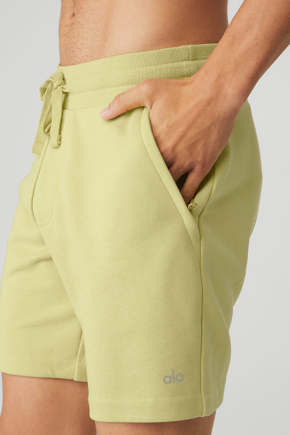 Yellow Men's Alo Yoga Chill Shorts | CQS-542709